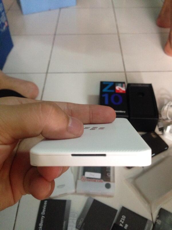 Jual bb z10 putih / white fullset murah BU