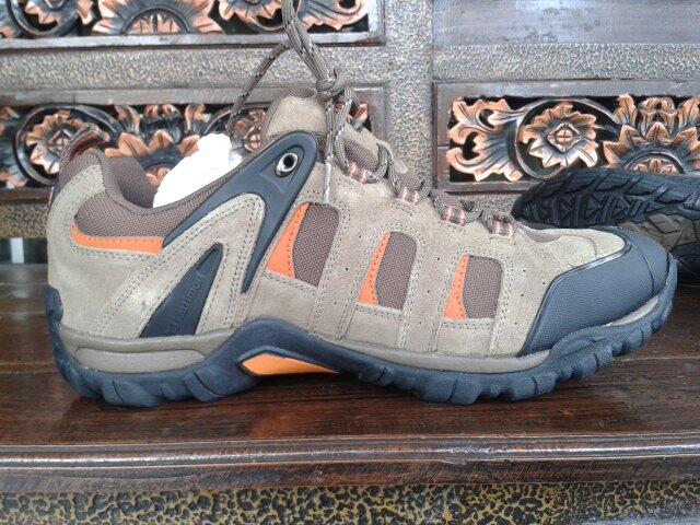 SALE! Sepatu: Karrimor Summit, Axis Low, Skido, Munro.