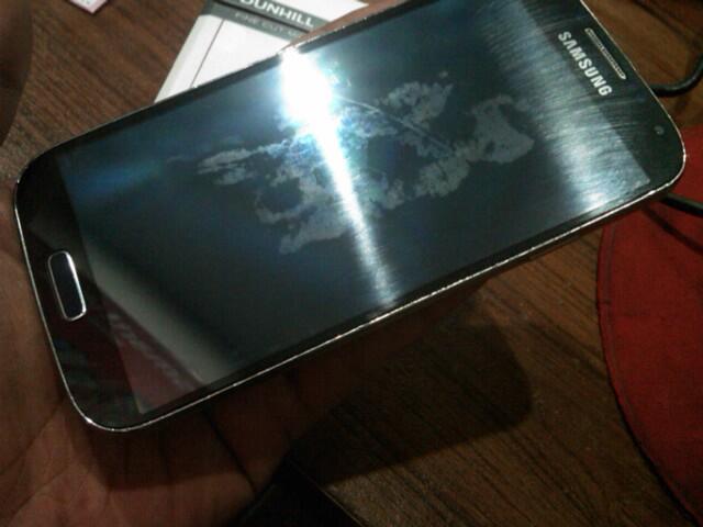 Samsung Galaxy S4 Verizon GSM/CDMA Murah...Ada Minus...Malang