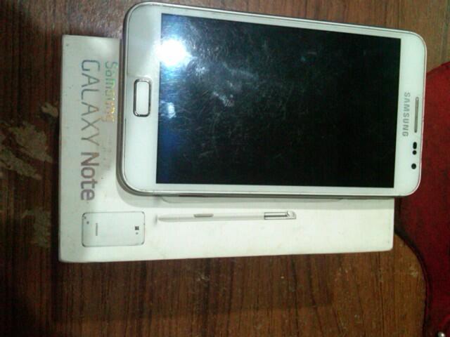 Samsung Galaxy Note I...Putih..Ex Garansi Sein