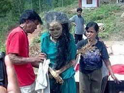 Ma’nene, Ritual Pembersihan Mumi di Toraja