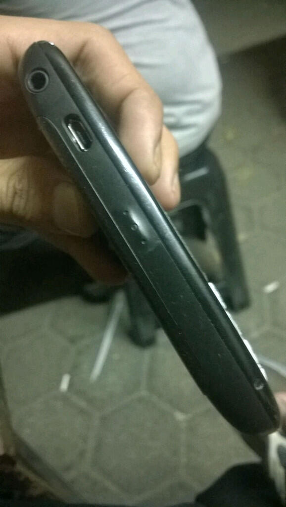 jual cepat/cepet blackberry/bb gemini 3G(GSM).murah.nego.lampu keypad berwarna