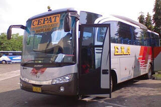 Bus-bus (yang pernah dan masih) menguasai aspal jawa timur