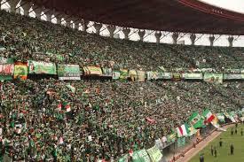 Mengenal Stadion Gelora Bung Tomo (Markas Persebaya) 