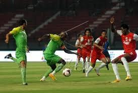 Mengenal Stadion Gelora Bung Tomo (Markas Persebaya) 