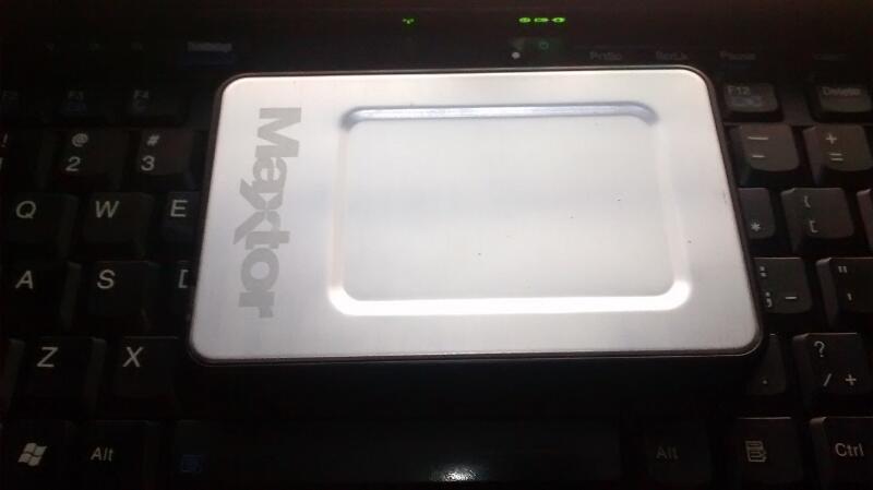 External HD 160GB Maxtor One Touch 4 Mini