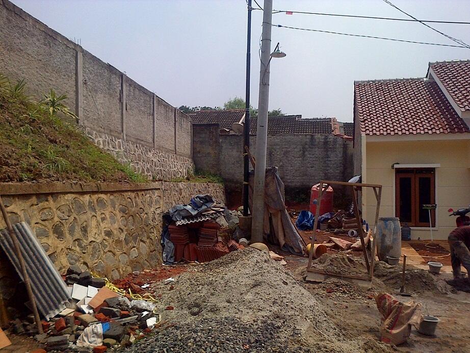 Rumah type 38 / 81 di Grogol Limo, Depok.