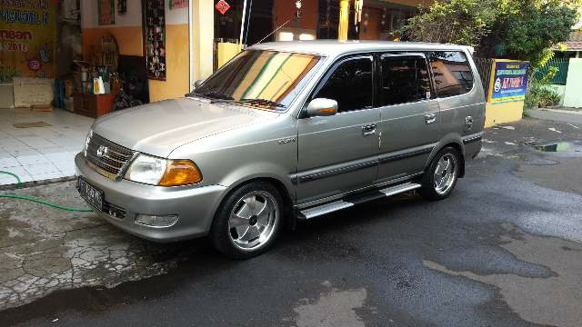 kijang kapsul 2003 LGX silver LUX