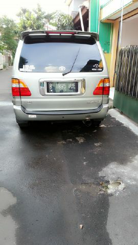 kijang kapsul 2003 LGX silver LUX