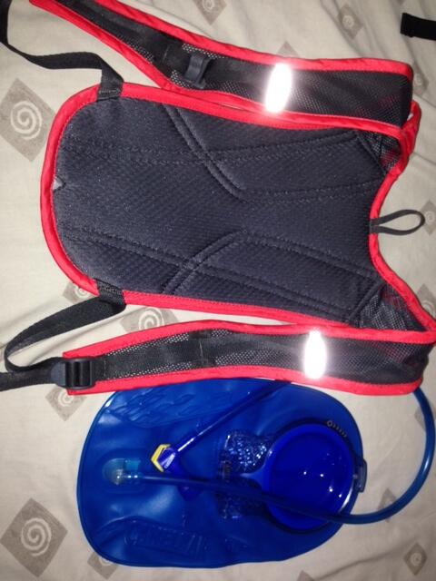 hydropack/hydrobag/tas lari merk camelbak/camelback baru 3 kali pake muluussss...