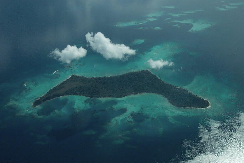 Salah Satu Surga Perawan di Ujung Indonesia