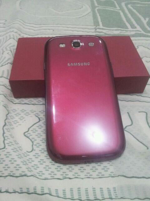 Samsung Galaxy S324 (Merah)