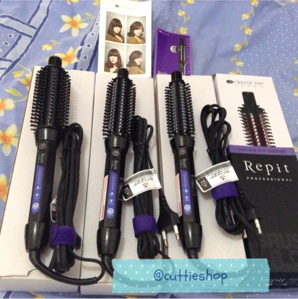 Repit Iron Brush Made in Korea ^_^ Curl,Straight,comb,and dry ur hair with 1equipment