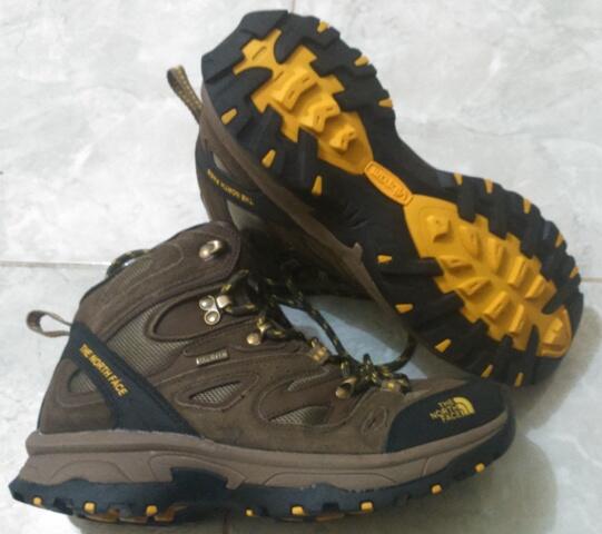 Sewa / Rental Alat / Peralatan Gunung / Outdoor / Hiking / Camping / Tenda