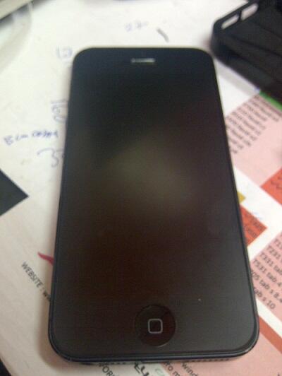 second iphone 5 16Gb grs resmi tam ms 10bln