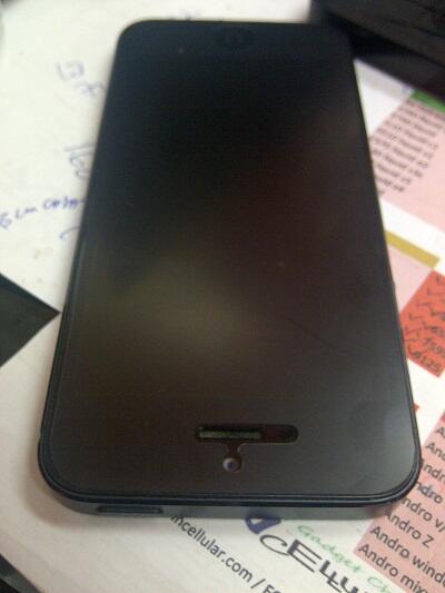second iphone 5 16Gb grs resmi tam ms 10bln