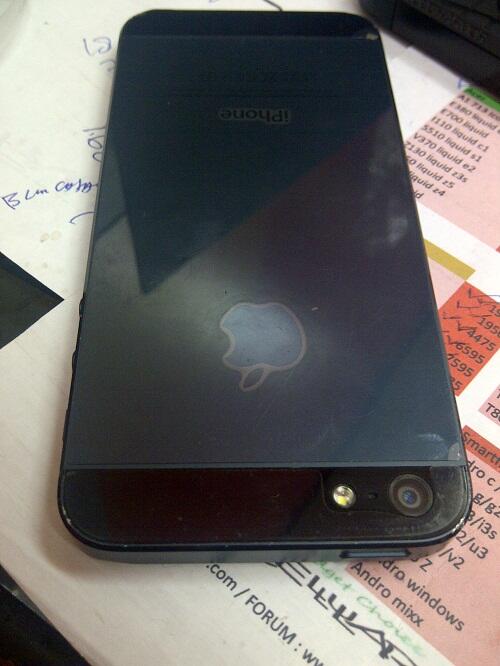 second iphone 5 16Gb grs resmi tam ms 10bln