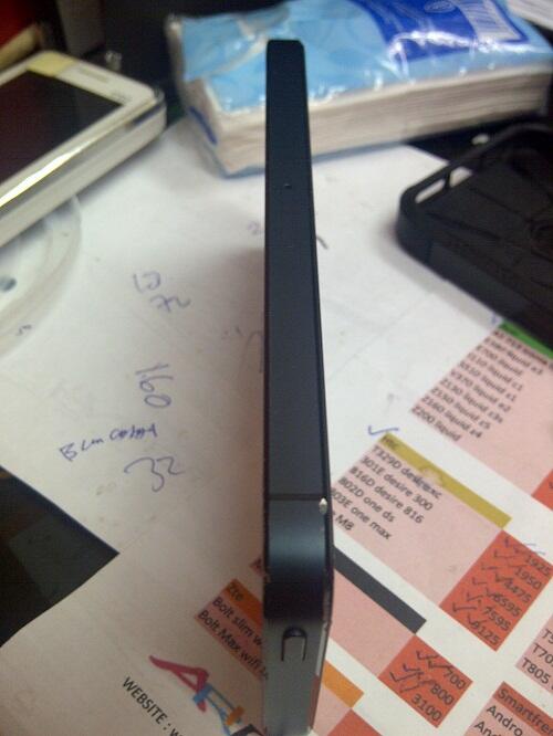 second iphone 5 16Gb grs resmi tam ms 10bln