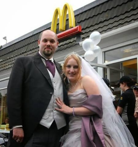 Trend Baru : Pesta Pernikahan di Mac Donald