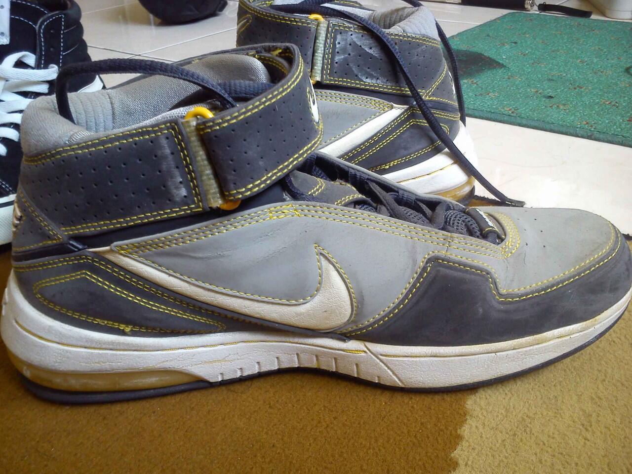 terjual jual nike air basket vans of the wall dan terjual jual nike air basket vans of the wall dan