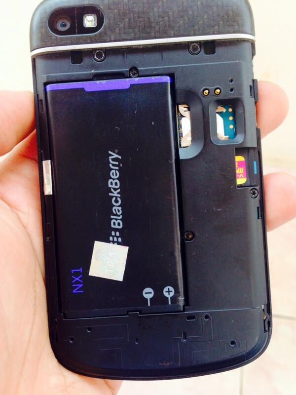 Blackberry Q10 hitam garansi TAM