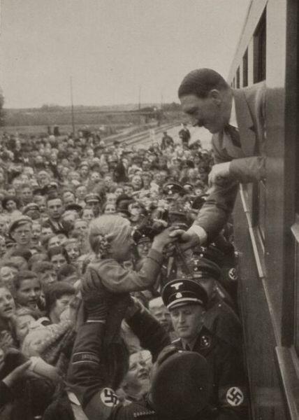 foto foto ADOLF HITLER yang JARANG di publikasikan MEDIA di DUNIA