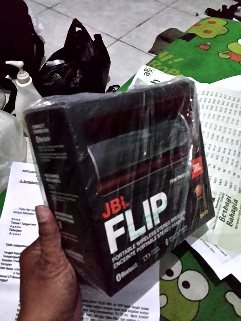 terjual turun harga speaker bluetooth highend jbl terjual turun harga speaker bluetooth highend jbl