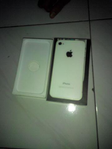 iphone 4 white 8GB CDMA full ori