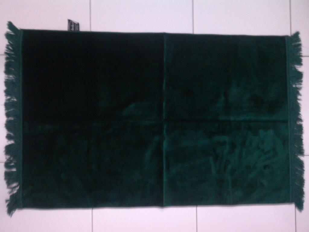 Sajadah besar polos