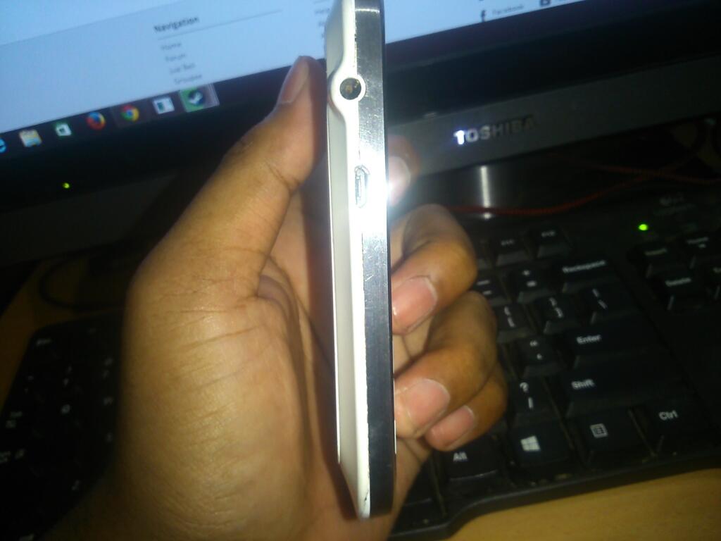 Jual Blacberry Dakota 9900 SURABAYA