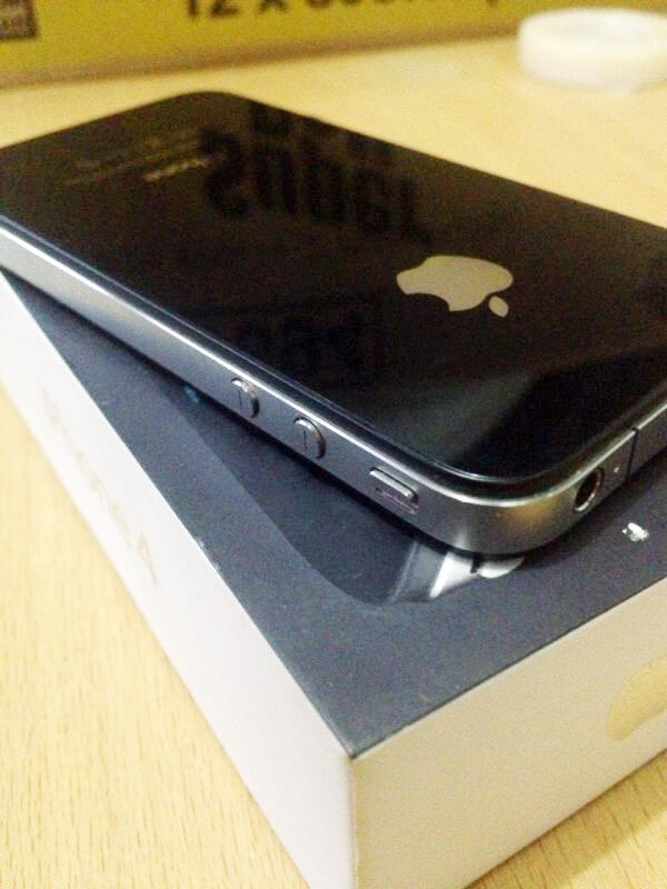 JUAL CEPET IPHONE 4 16GB FU BLACK SECOND FULLSET CONDITION 95% TURUN HARGAAAA!!!