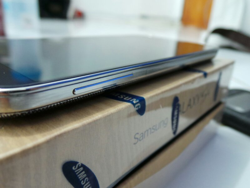 Samsung S4 black mulus 99.9% masih garansi SEIN istimewa Bandung