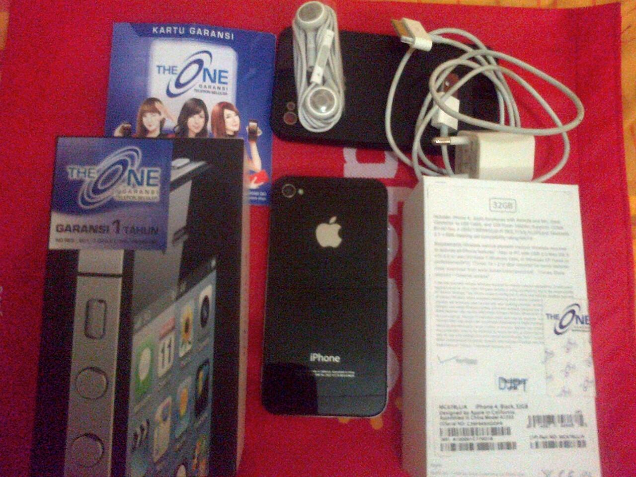 IPHONE 4 BLACK CDMA 32 GB, ORI, BNOB, 99,99% , GRS THE ONE