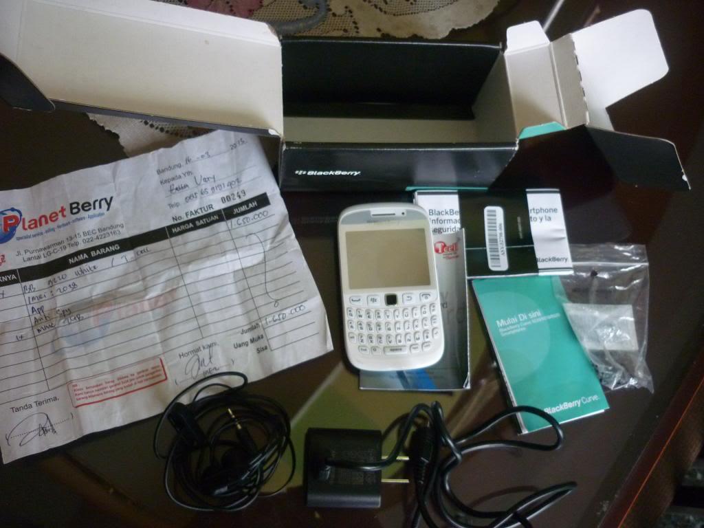 White Blackberry Q10 CTN 1thn Fulset Davis 9220 Berrindo Tcell Fulset Nego Bandung