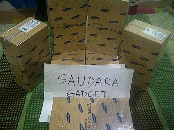 JUAL SAMSUNG GALAXY S4,S5 APPLEBLACKBERRY SONY IPHONE 5S,5,4
