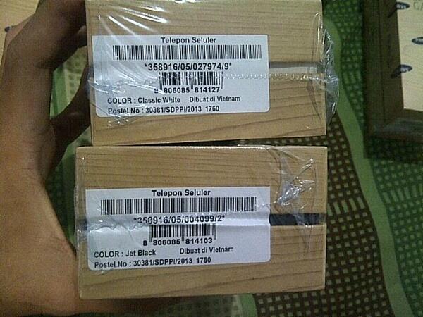 JUAL SAMSUNG GALAXY S4,S5 APPLEBLACKBERRY SONY IPHONE 5S,5,4