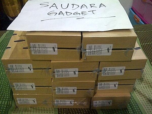 JUAL SAMSUNG GALAXY S4,S5 APPLEBLACKBERRY SONY IPHONE 5S,5,4