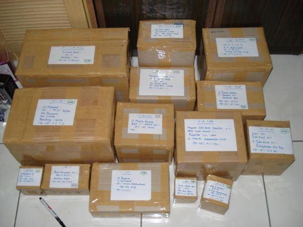 JUAL SAMSUNG GALAXY S4,S5 APPLEBLACKBERRY SONY IPHONE 5S,5,4