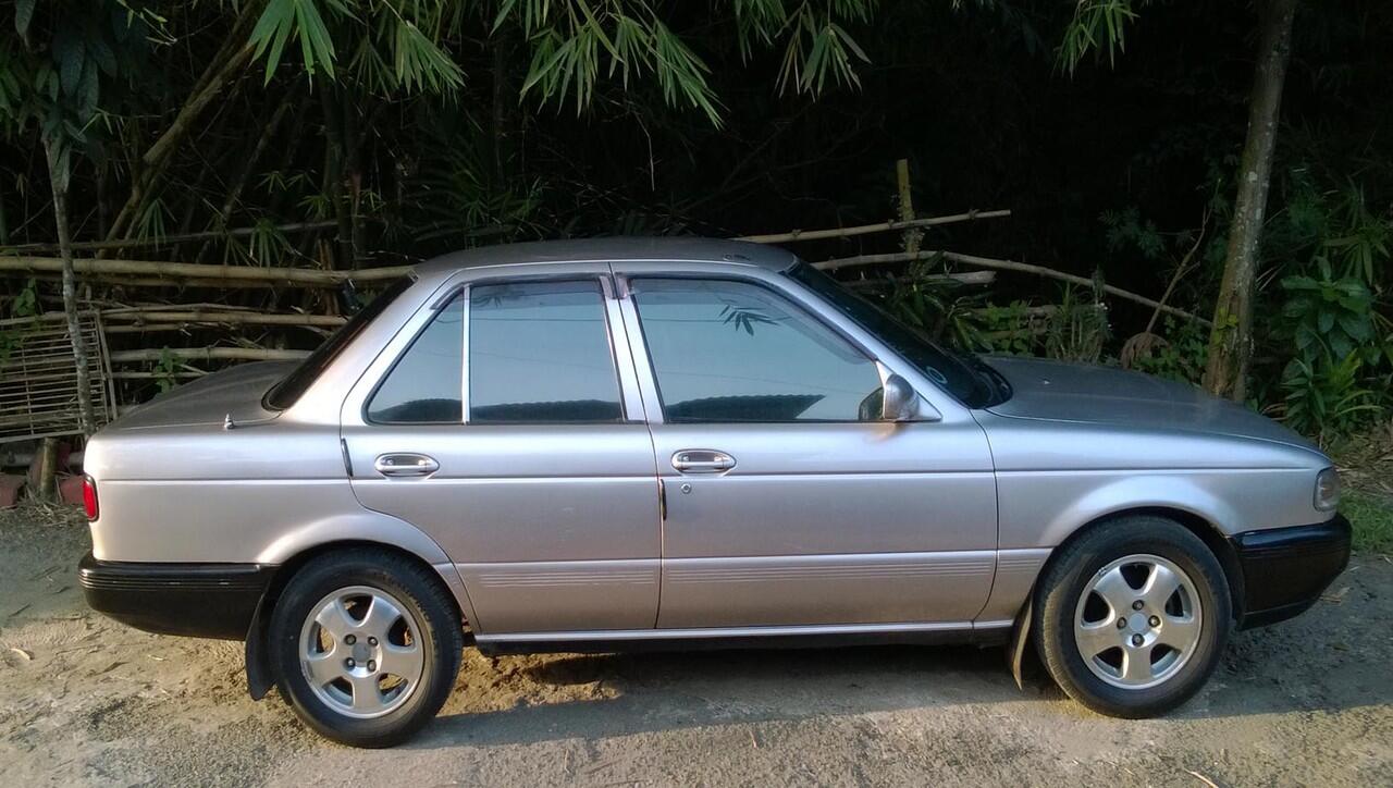Nissan sunny b13