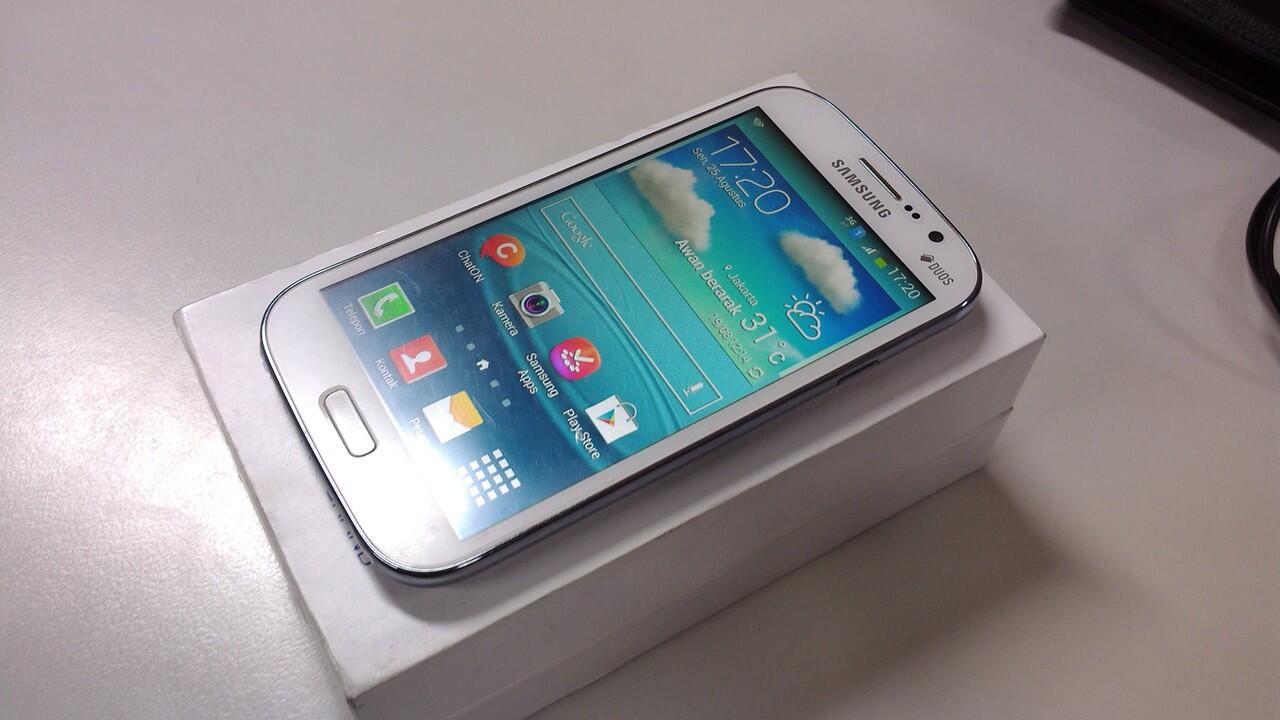 Samsung Galaxy Grand Putih