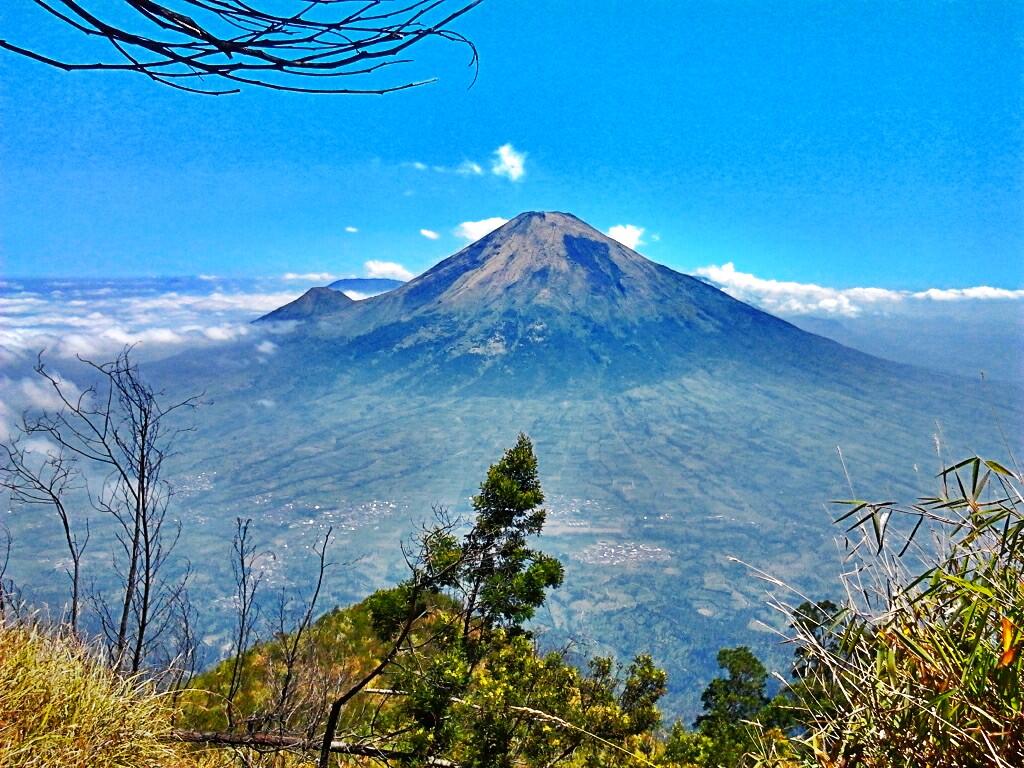 GUNUNGMU YANG INDAH ++++++