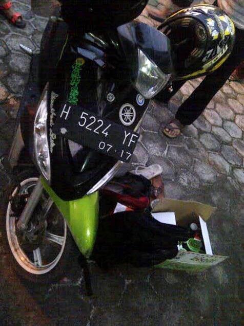 &#91;H 5224 YF...&#93; Maling ini lagi Sial, colong 1 HP, ninggalin 1 Yamaha Mio... LOL...!!!