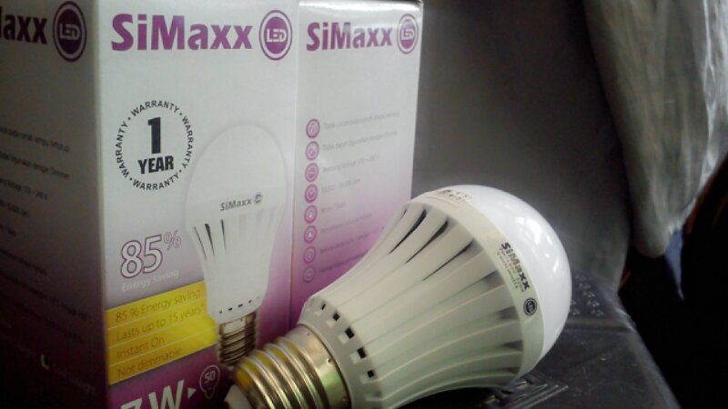 LAMPU LED 7 WATT - SOLUSI LISTRIK HEMAT RAMAH LINGKUNGAN