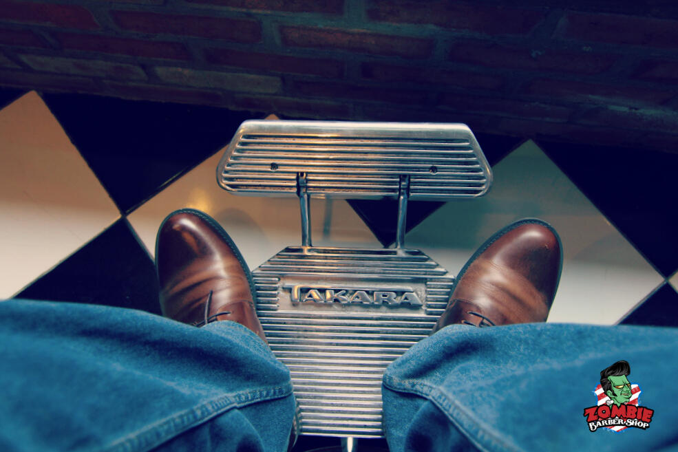 LOKER dicari 4 BARBER dan 1 KASIR untuk Jakarta barat