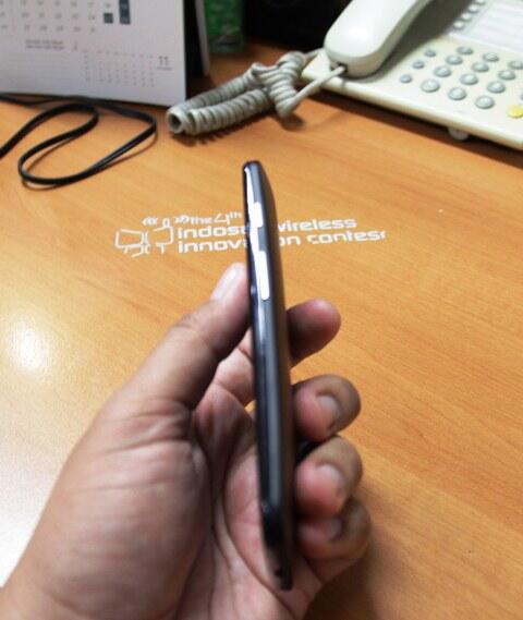 Motorola Moto X 16Gb XT1060 Verizon Hitam GSM-CDMA Fullset Mulus