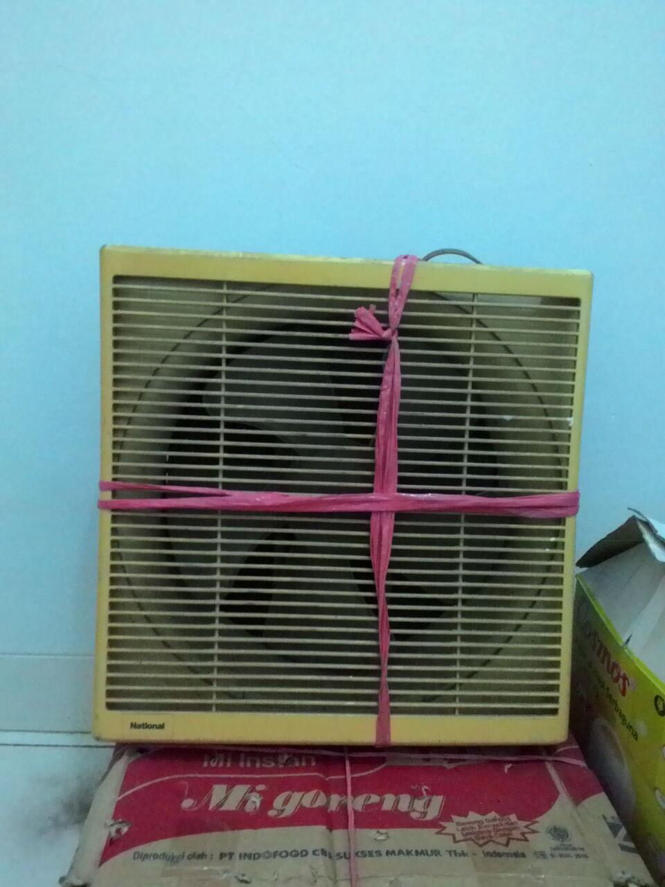 Exhaust fan merk national 12", 2 unit