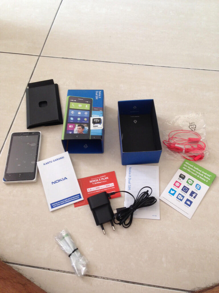 Nokia X White