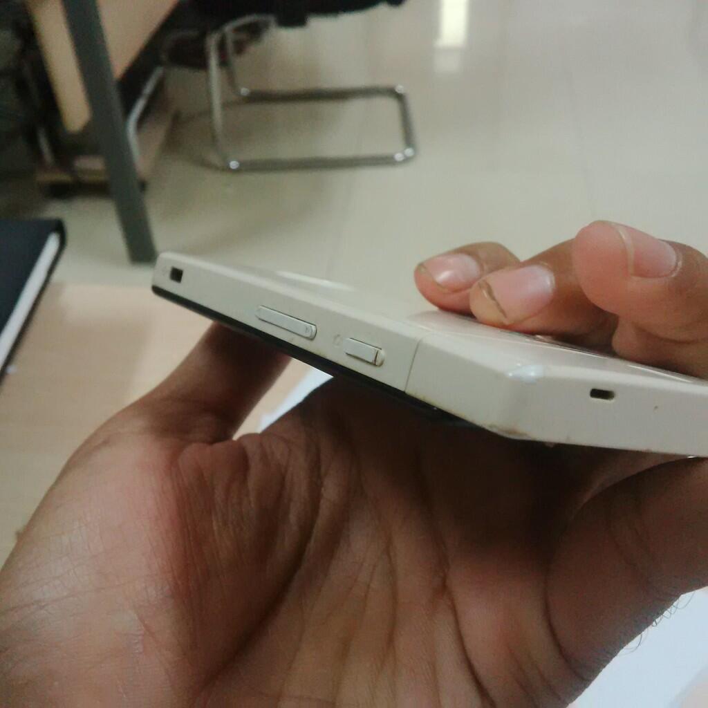 jual sony xperia sola second white