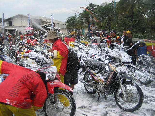 Mau Jalan-Jalan Tapi Dana Cekak? Yuk Coba 7 Kegiatan Ini Untuk Gantinya!