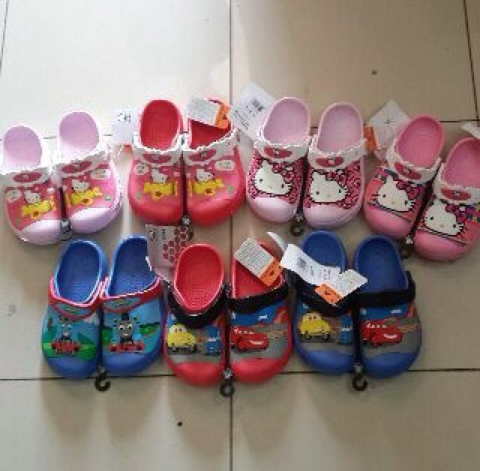 CROCS ORIGINAL FOR MEN, LENGKAP,BERKWALITAS.DIJAMIN 100%